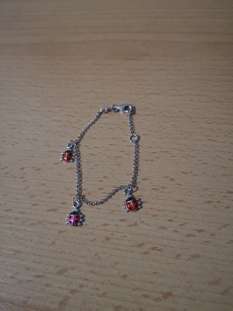 Kinderarmbandje lieveheersbeestjes zilver, Ophalen of Verzenden, Zo goed als nieuw, Met bedels of kralen, Zilver