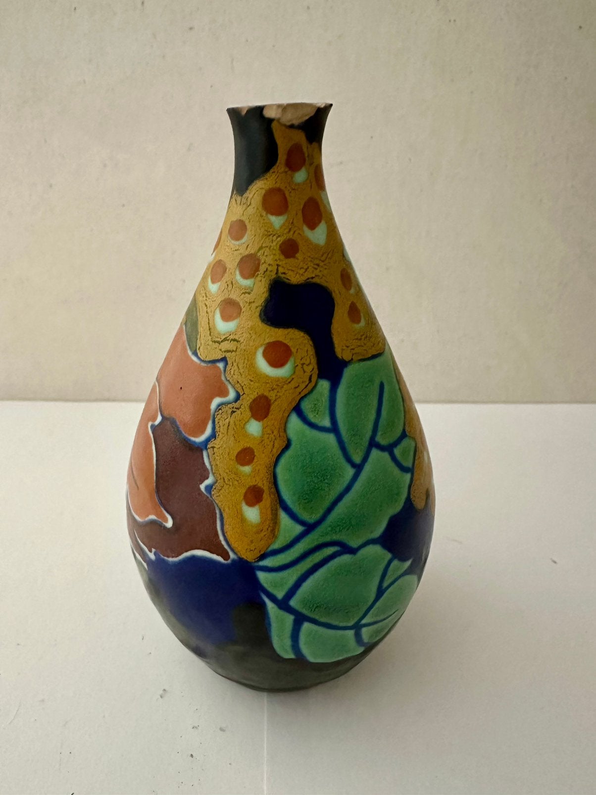 Regina Gouda Plateel Vaasje Lotus Art Deco, Ophalen of Verzenden