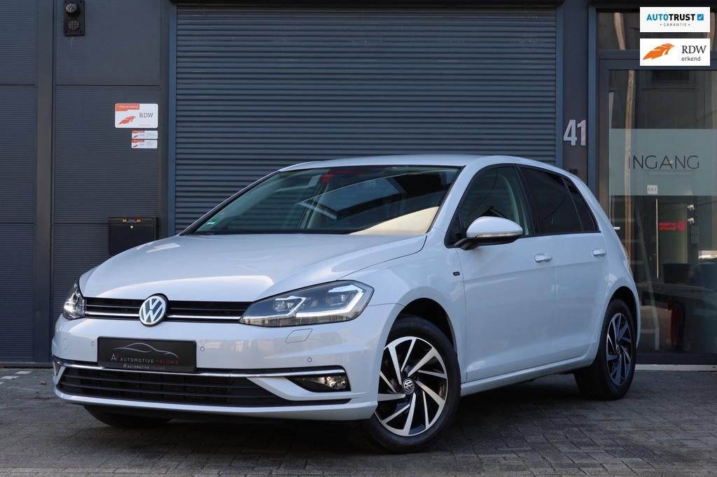 Volkswagen Golf 1.0 TSI JOIN Dynaudio|ACC|Carplay|Blind|Lane, Auto's, Stof, Gebruikt, Zwart, Met garantie (alle)