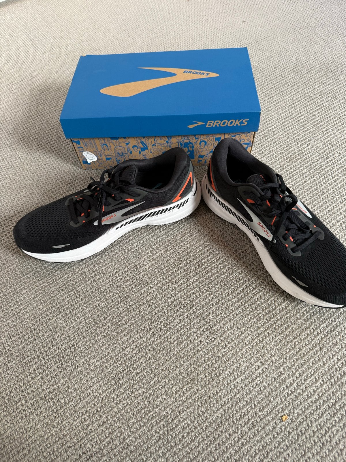 Brooks Adrenaline GTS 23 Hardloopschoenen Heren 45,5 44,5, Overige merken, Hardloopschoenen, Nieuw, Ophalen of Verzenden