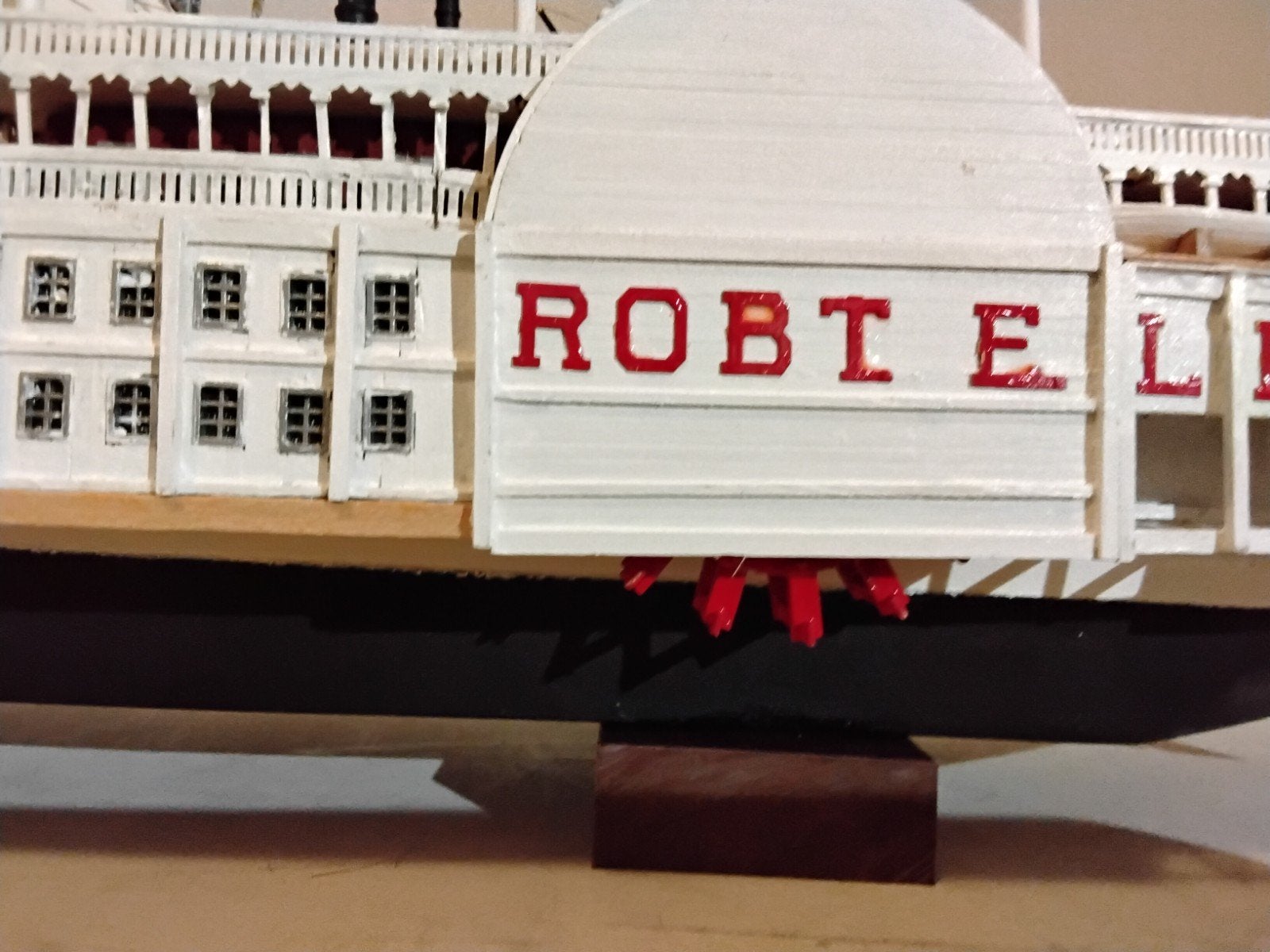 Modelbouw Mississippi Stoomboot: Robert E. Lee, Ophalen, Zo goed als nieuw, Groter dan 1:32, Overige merken