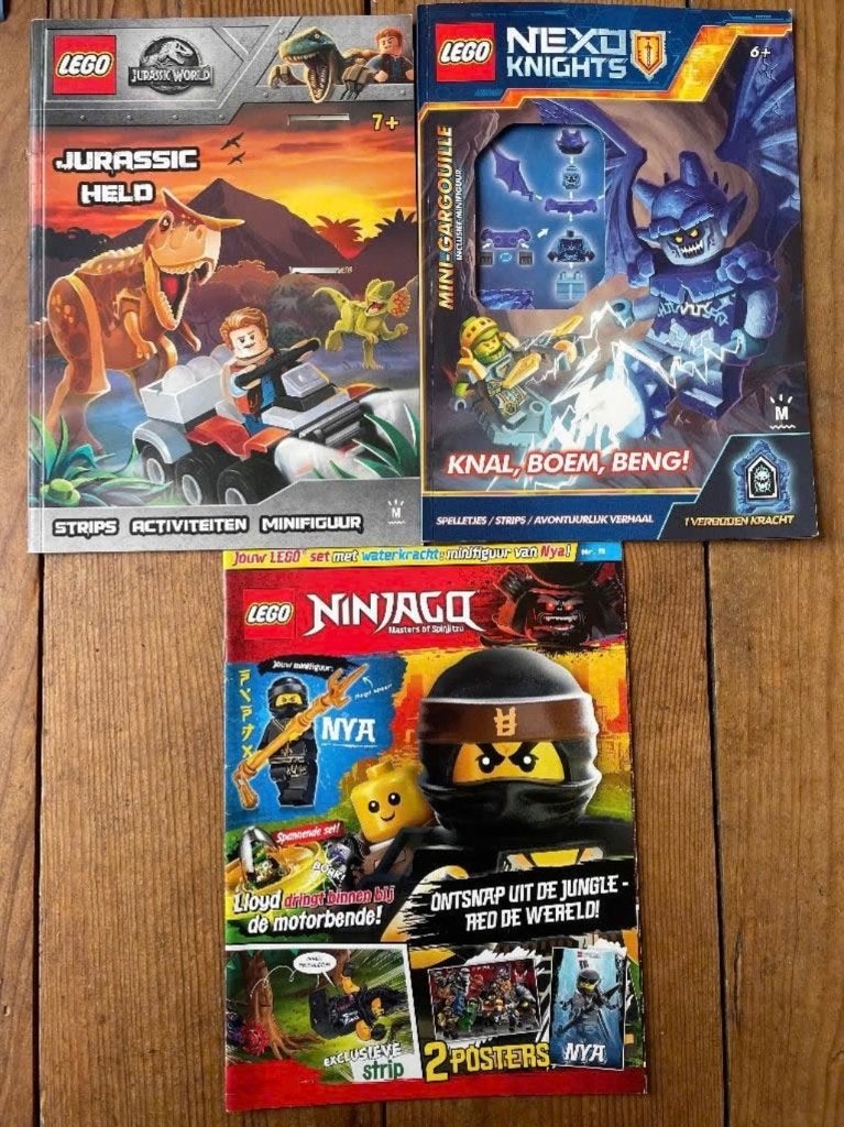 Boekjes Tijdschrift Lego Ninjago Jurassic World Nexo Knights, Ophalen of Verzenden, Zo goed als nieuw, LEGO, Fictie algemeen