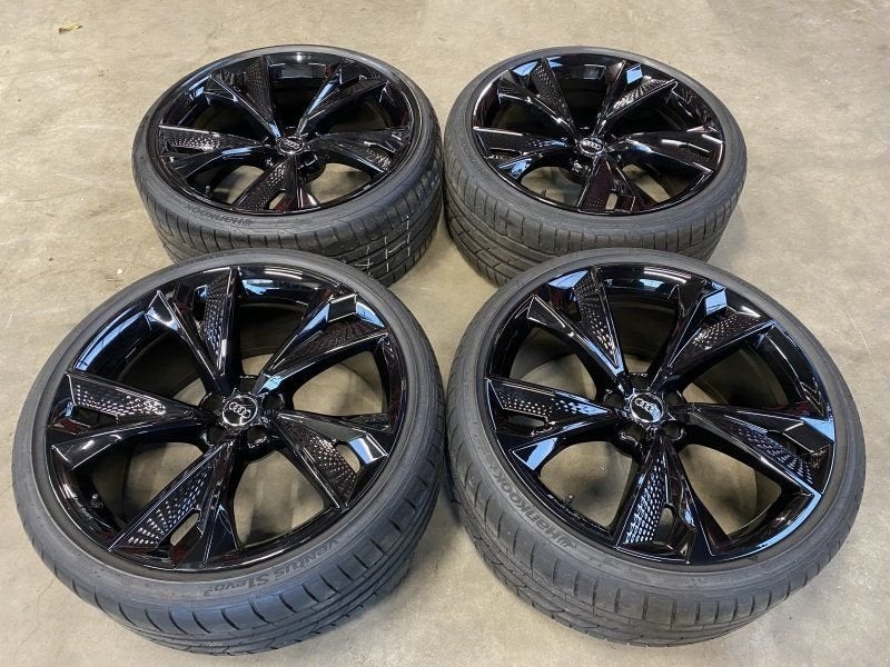 zwarte 22 inch originele velgen + zomerbanden Audi RS6 RS7, Gebruikt, -, -, Banden en Velgen
