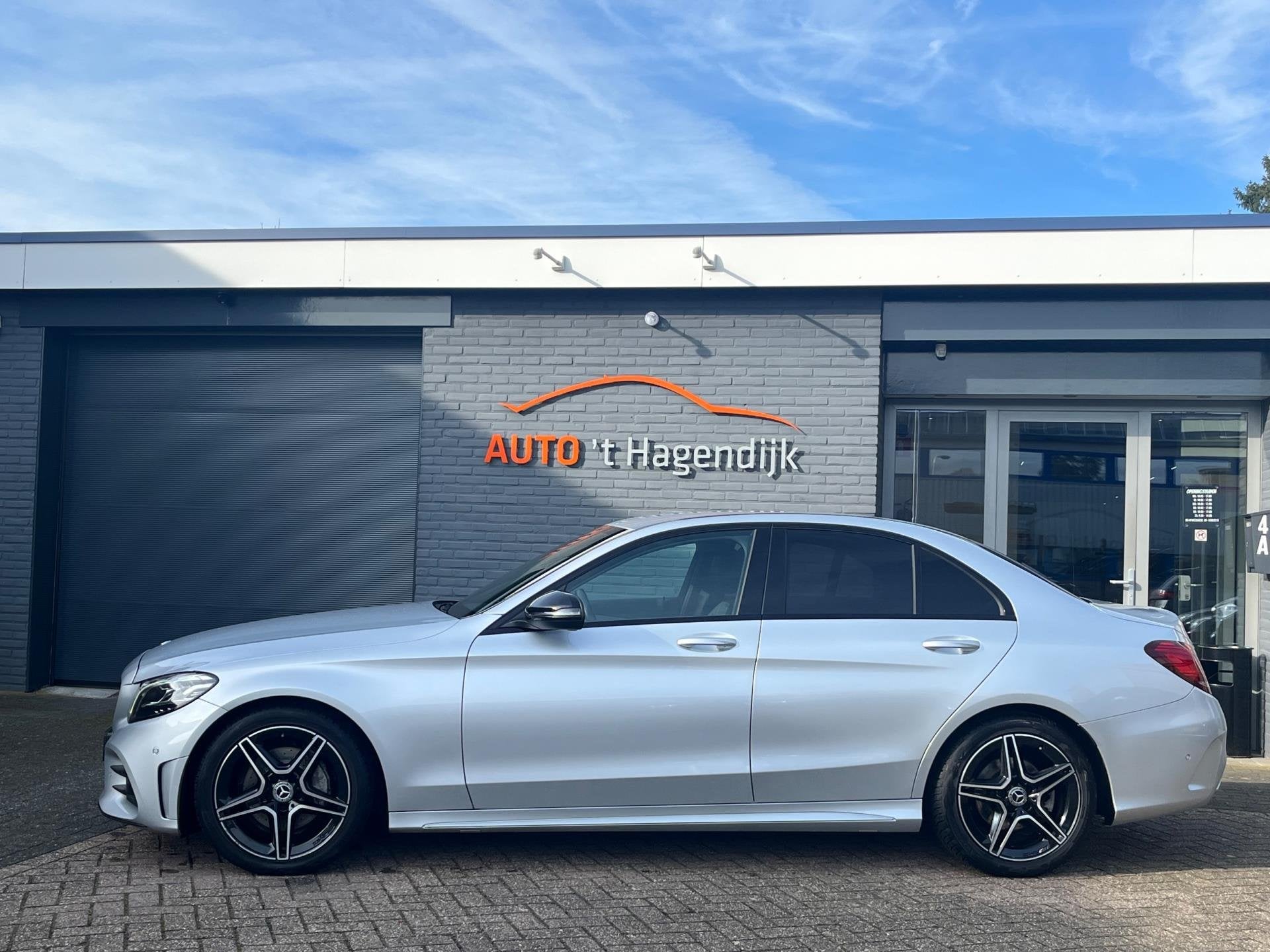 Mercedes-Benz C-klasse 200 AUT AMG 19" leder night C200, Automaat, 4 cilinders, Automatische klimaatregeling, Leder