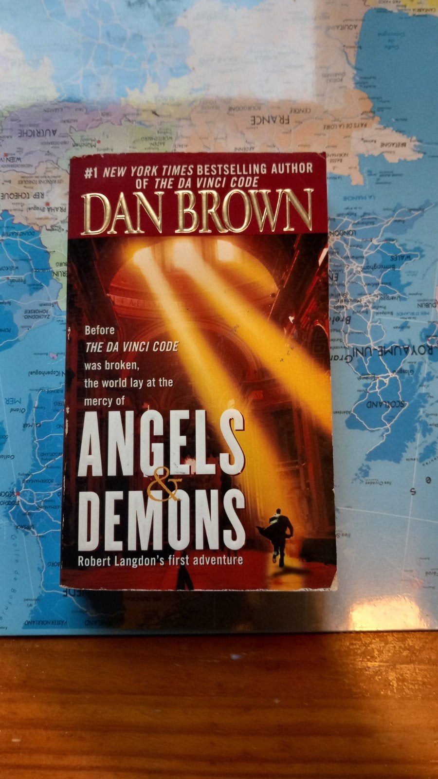 Dan Brown - Angels & Demons (Engels), Ophalen of Verzenden, Gelezen, Dan Brown