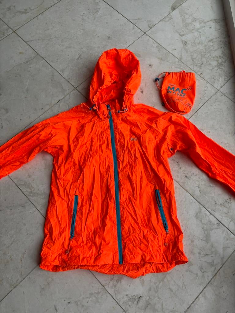 Regenjas Mac in Sac (Oranje), Ophalen of Verzenden, Zo goed als nieuw, Jongen of Meisje, Jas