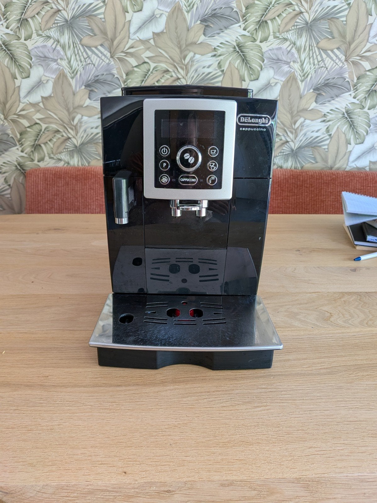 De'Longhi Cappuccino Koffiemachine met defect, Koffiemachine, Niet werkend, Afneembaar waterreservoir, Koffiebonen