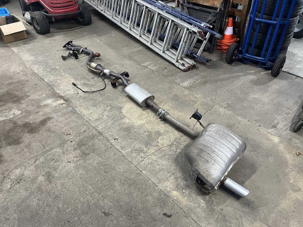 BMW e46 Compact uitlaat met katalysator (316Ti & 318Ti), Ophalen, Gebruikt, BMW