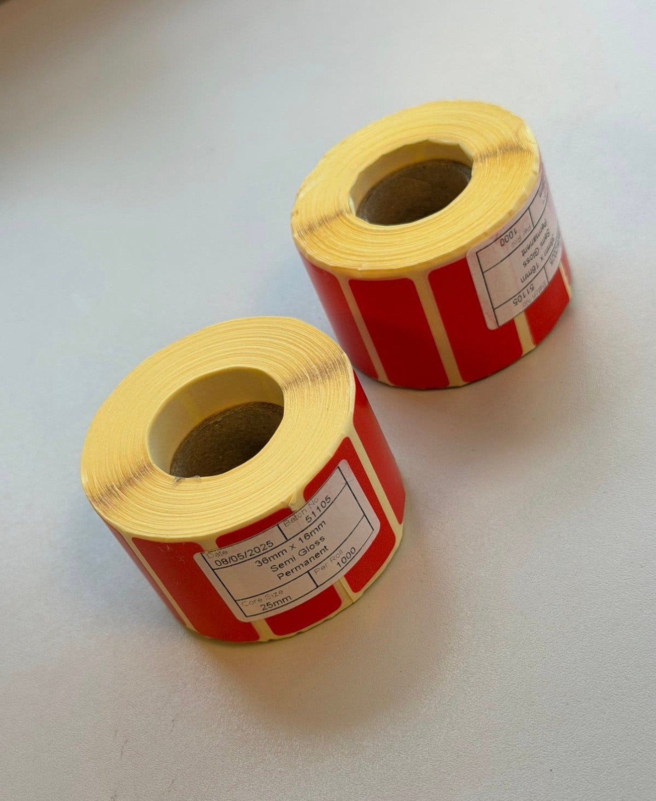 Rode Thermal Transfer Labels Etiketten 36x16mm 2 Rollen rood, P, P, P, Nieuw