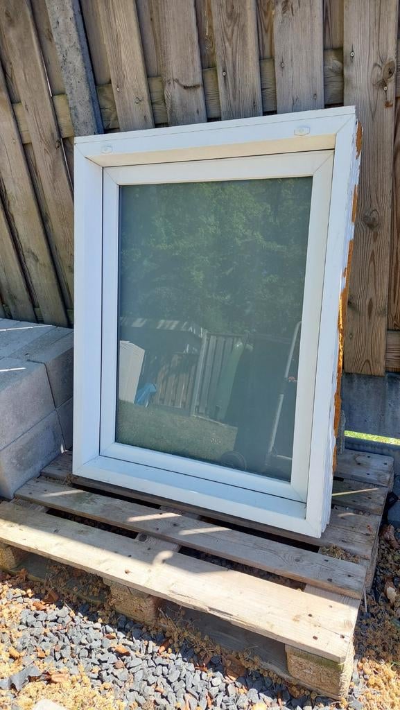 Wit Veka draai kiep raam kozijn 115x90 cm, Ophalen