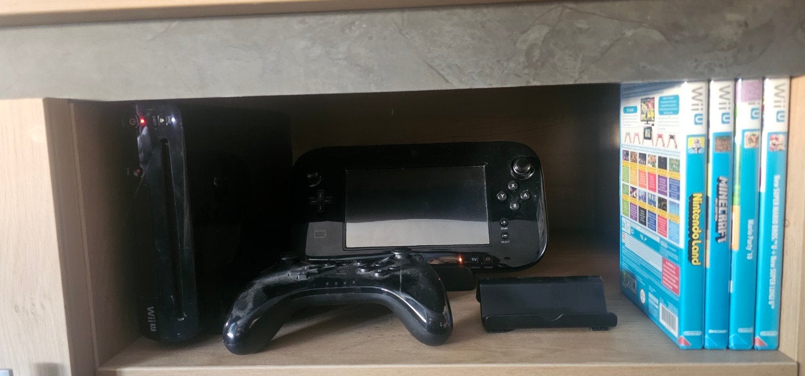 Wii U Compleet Pakket met 4 Spellen en Extra Controllers, Ophalen, Gebruikt