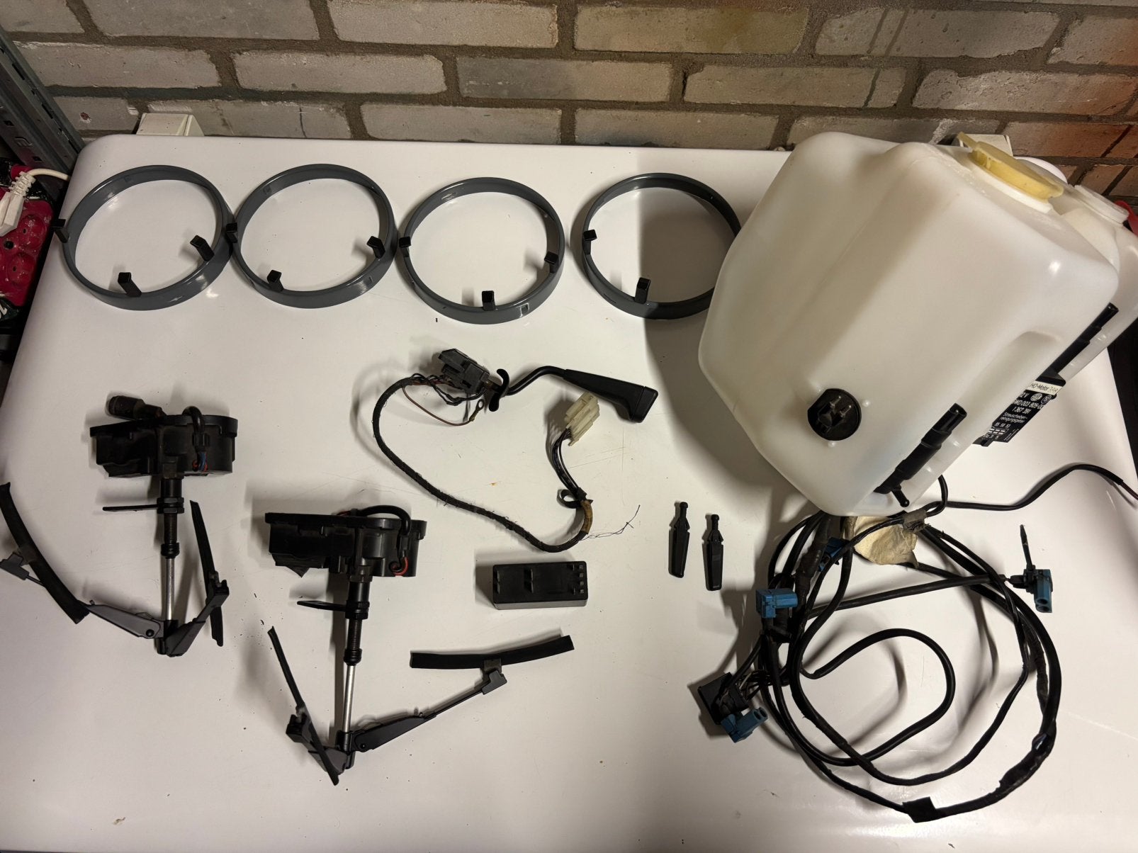 Bmw e30 koplampreiniging swra set origineel, Ophalen, Gebruikt, BMW