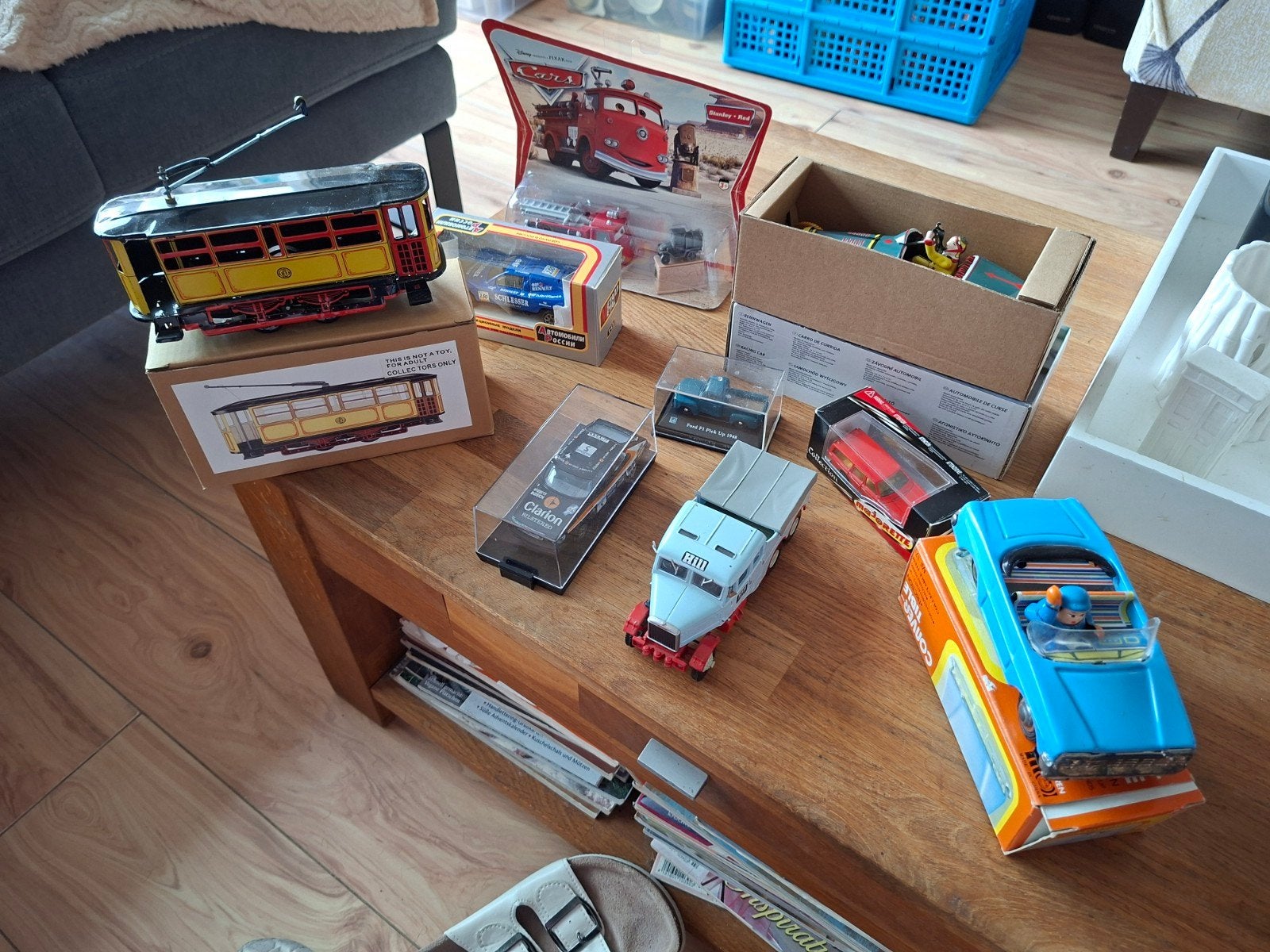 Diverse modelauto's en tram - Collectie schaalmodellen, Overige merken, Gebruikt, Verzenden, 1:32 tot 1:50