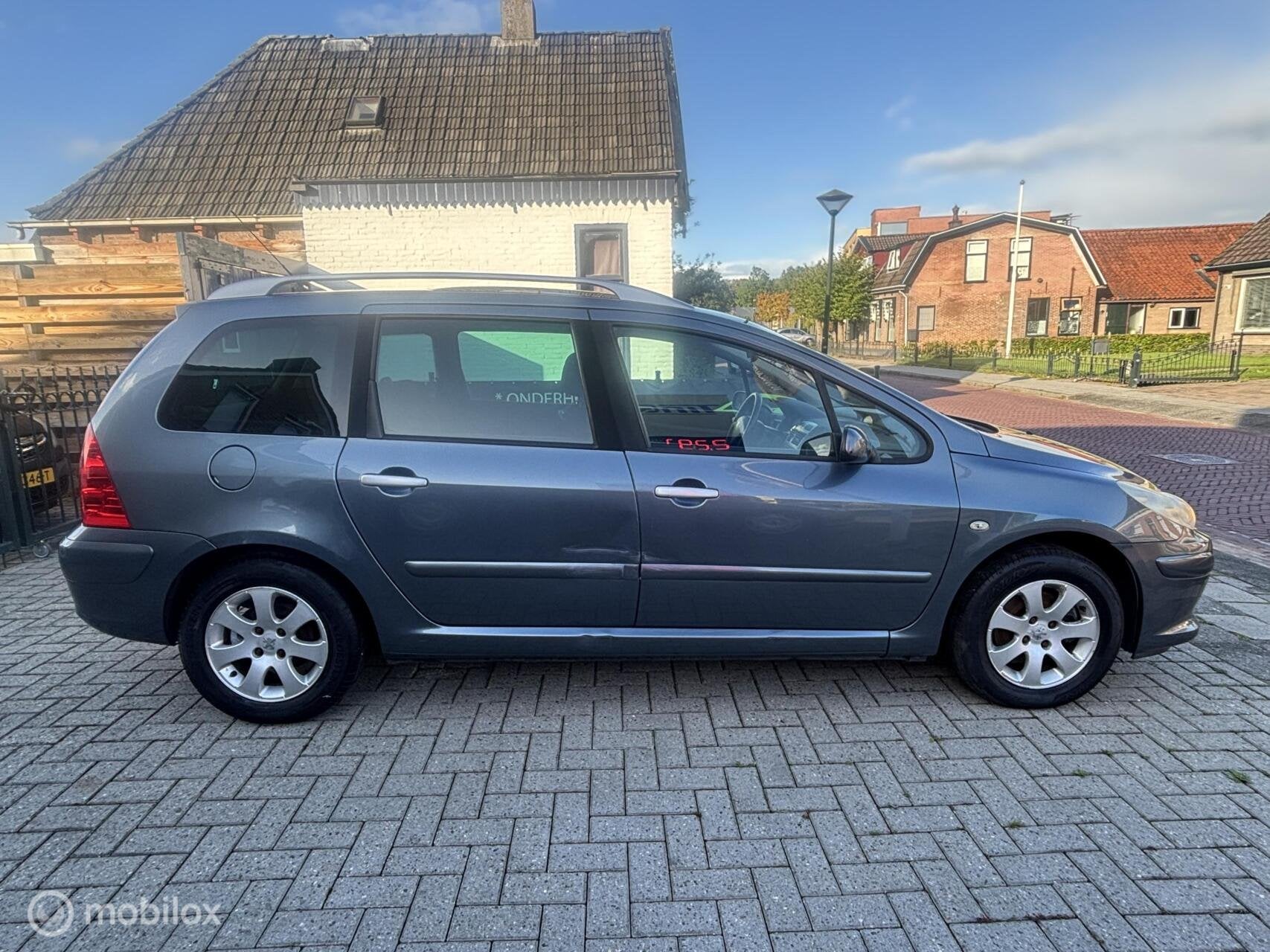 Peugeot 307 SW 1.6-16V | 7 pers | airco | cruise | nieuwe ap, Auto's, Gebruikt, 715 kg, 7 stoelen, Origineel Nederlands