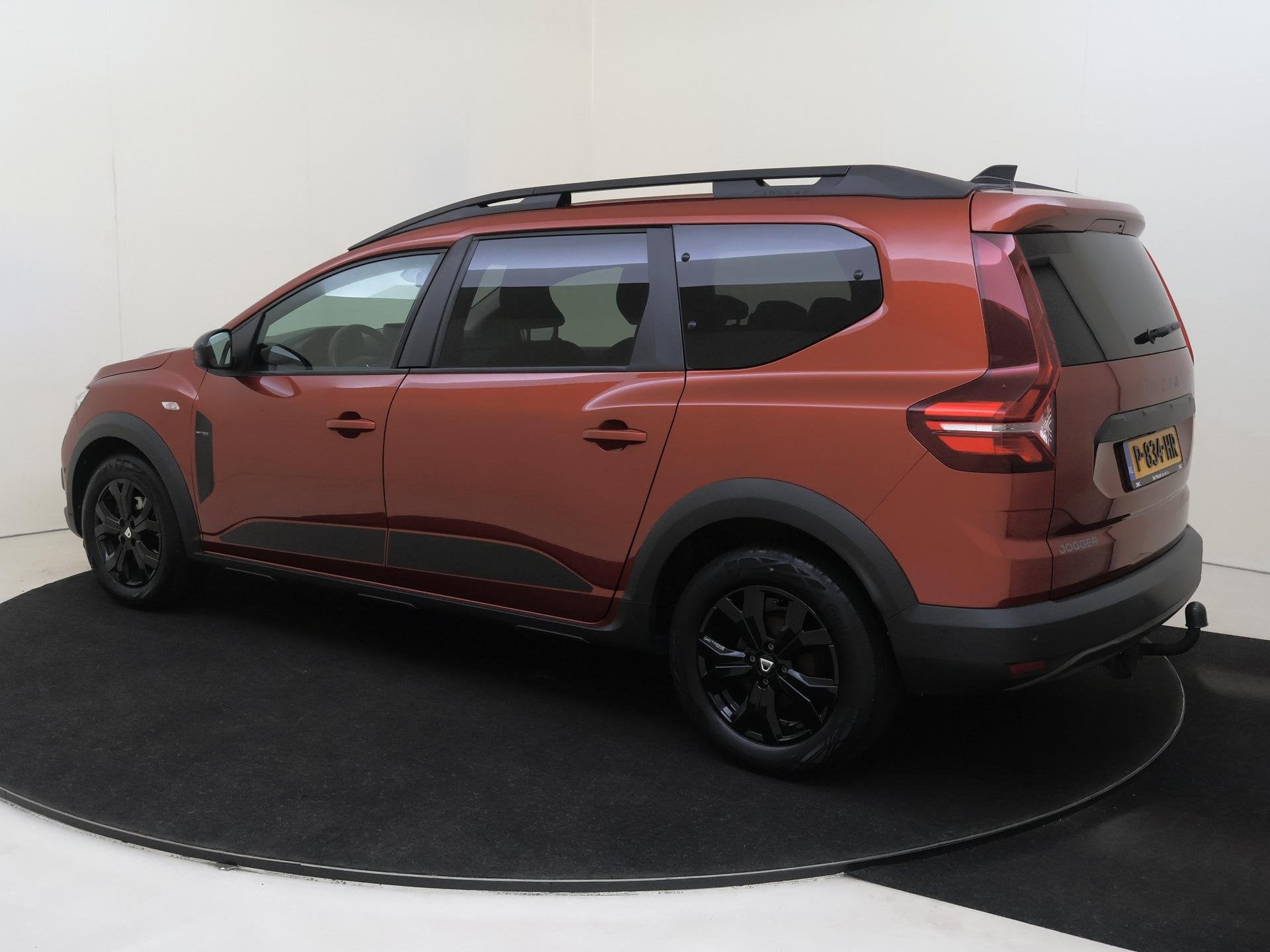 Dacia Jogger 1.0 TCe Extreme 7p. | airco automatisch | Apple, Stof, Gebruikt, Euro 6, Bruin