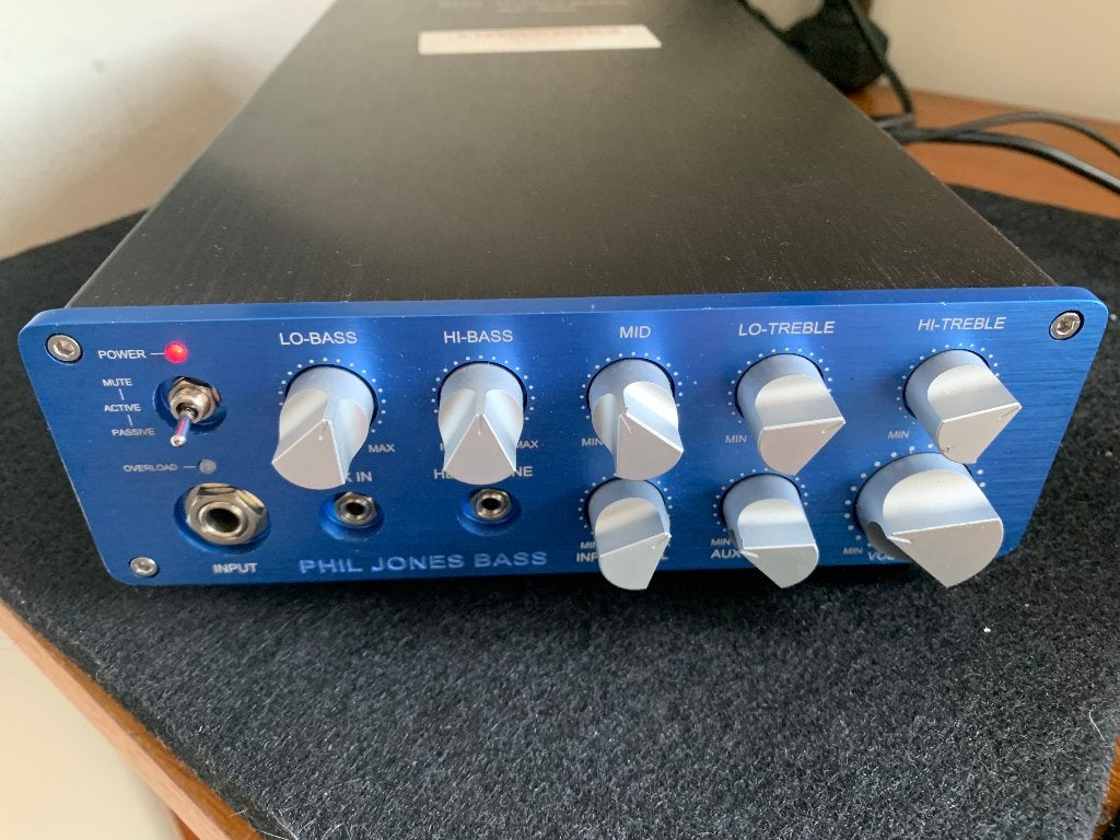 Basversterker Phil Jones Bass BP800 in nieuwstaat - 800w, Ophalen, Zo goed als nieuw, Basgitaar, 100 watt of meer