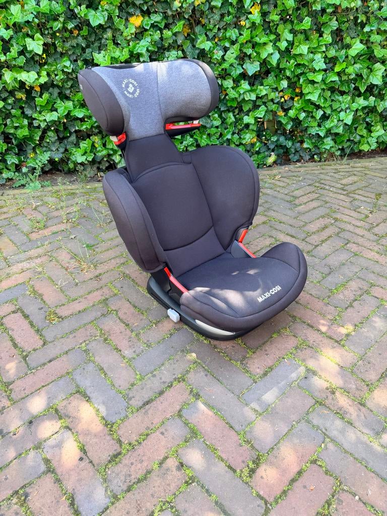 Maxi-Cosi Rodi XP autostoel - Zwart, Autogordel, 15 t/m 36 kg, Zo goed als nieuw, Maxi-Cosi
