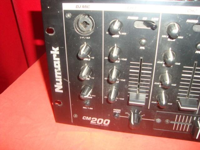 Gebruikt: Numark CM-200 DJ mixer, 20260435, Muziek en Instrumenten, Dj-sets en Draaitafels, Numark, Dj-set, NUMARK, Ophalen of Verzenden