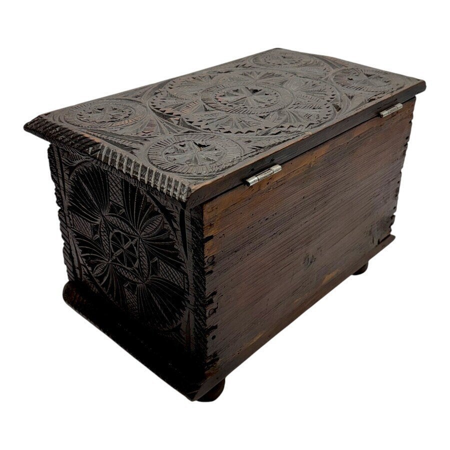 Kerfsnede theekist, Antiek en Kunst, Antiek | Woonaccessoires, Ophalen of Verzenden