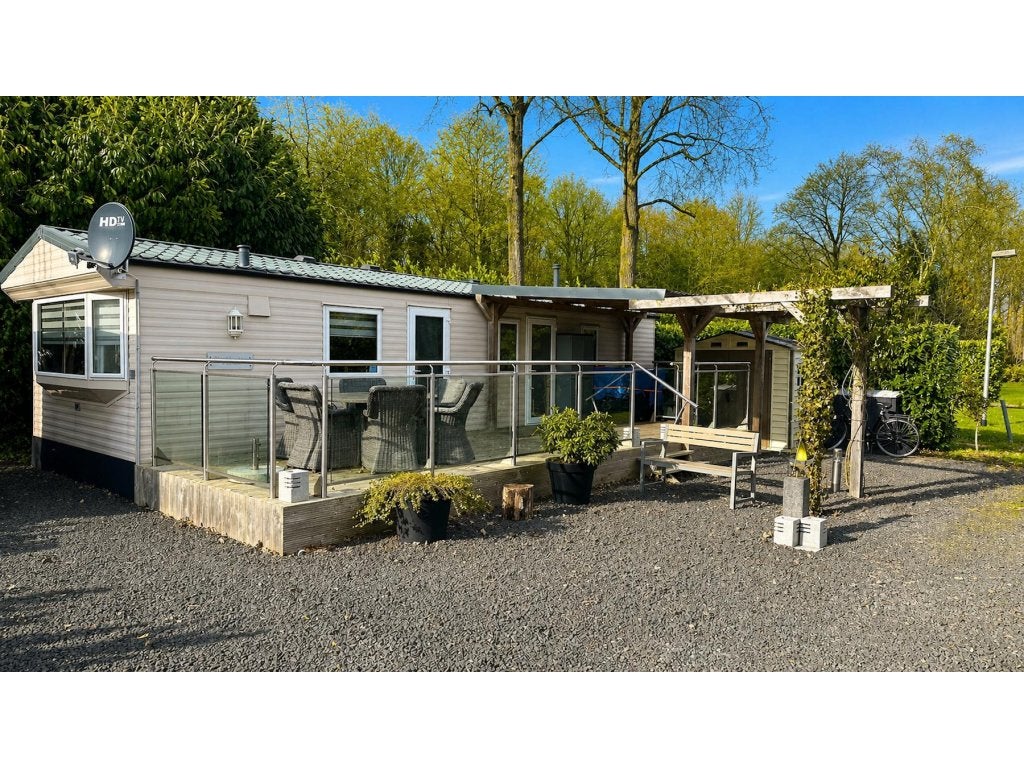 Chalet te koop met staanplaats Luttelgeest, Flevoland R#52R, Caravans en Kamperen, Stacaravans, Tot en met 4
