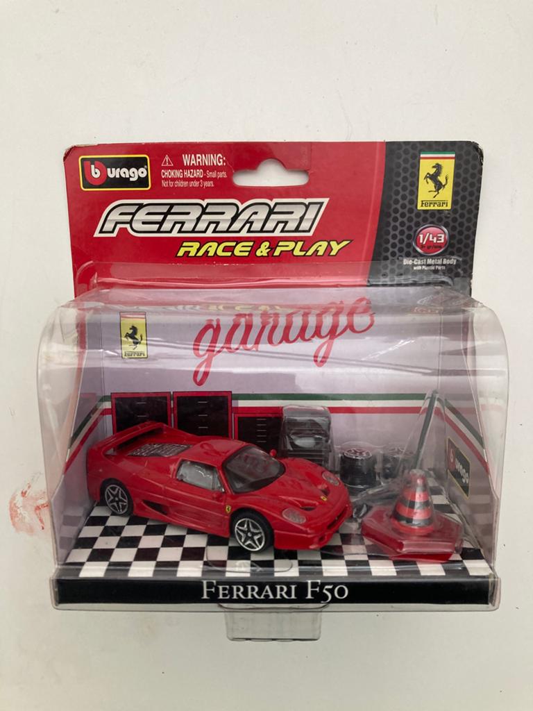 Burago Ferrari F50 Race & Play Garage 1/43 Die-Cast, Hobby en Vrije tijd, Modelauto's | 1:43, Ophalen of Verzenden, Nieuw, Auto