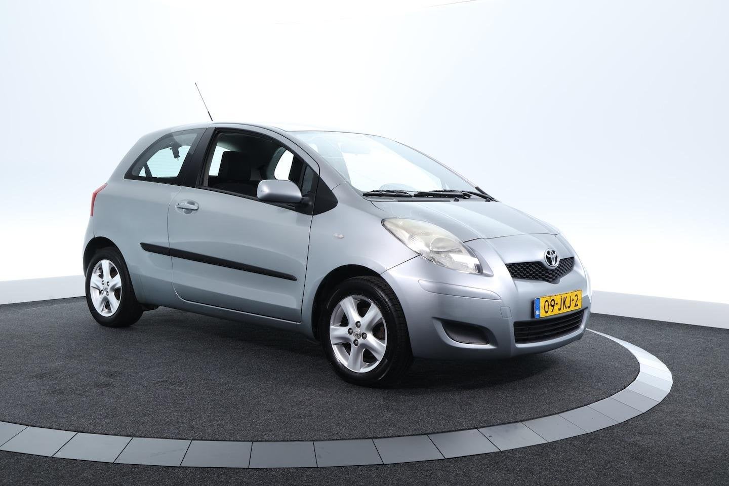 Toyota Yaris 1.3 VVTi Luna |CRUISE|CLIMA|LM VELGEN 14''|ELK., 4 cilinders, 995 kg, 547 kg, Origineel Nederlands