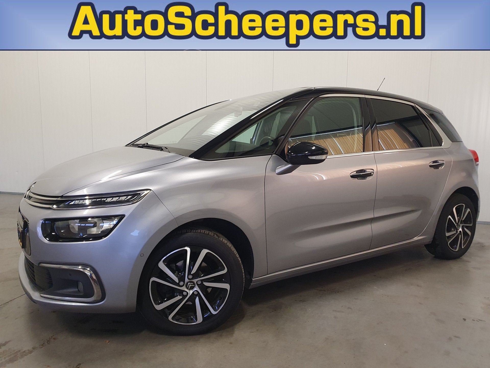 Citroën C4 Picasso 1.2 PureTech Business PANO/CARPLAY/MASSA, Gebruikt, 1199 cc, 1470 kg, Leder en Stof