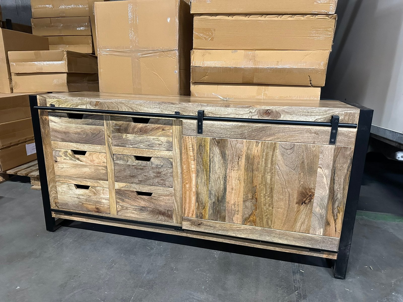Mango Ladekast Dressoir - Zware Kwaliteit NIEUW, Ophalen, 5 laden of meer, 150 tot 200 cm, Zo goed als nieuw