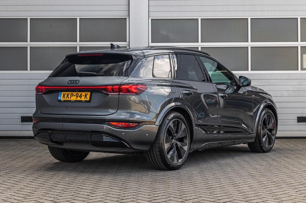 Audi Q6 e-tron Performance 306pk S edition 100 kWh | Luchtve, Auto's, Audi, Automaat, Gebruikt, 2000 kg, SUV of Terreinwagen