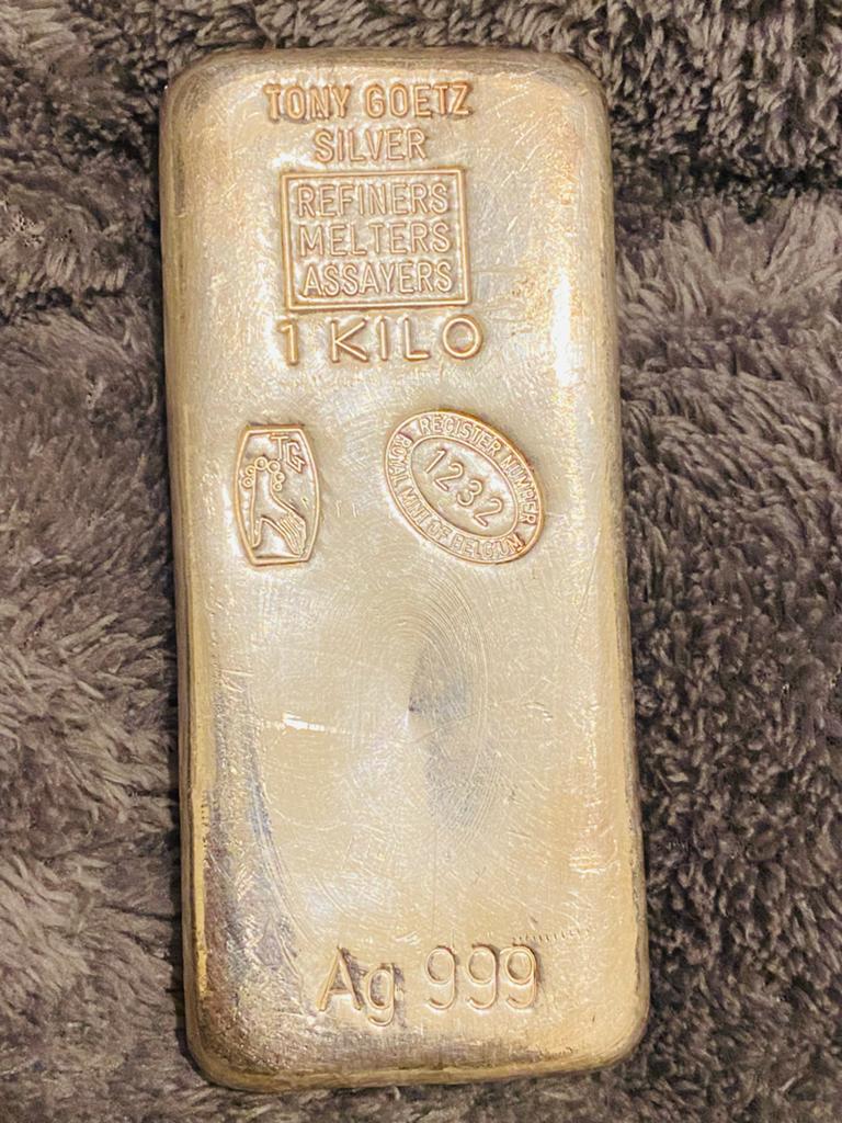 Zilverbaar Tony Goetz 1 Kilo - Puur Zilver Ag 999, Postzegels en Munten, Edelmetalen en Baren, Ophalen of Verzenden, Zilver