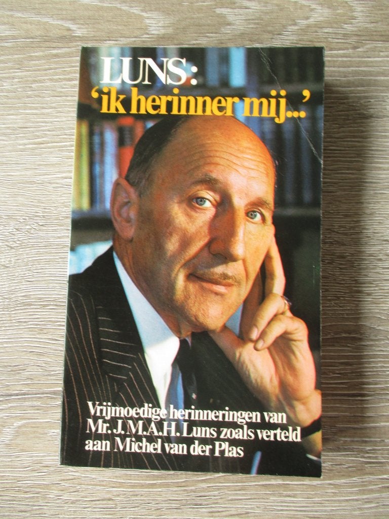 Ik herinner mij - Mr. J.M.A.H. Luns, Ophalen of Verzenden, Gelezen, Nederland