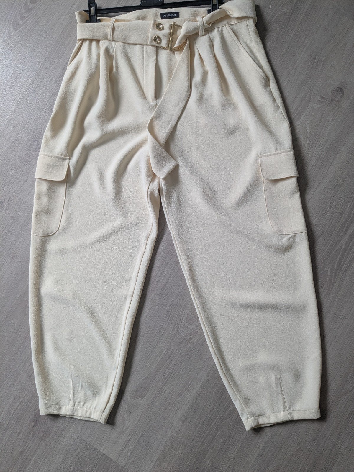 Caroline Biss Cargo Broek - Nieuw met kaartjes, Kleding | Dames, Maat 38/40 (M), Beige, Nieuw, Ophalen of Verzenden