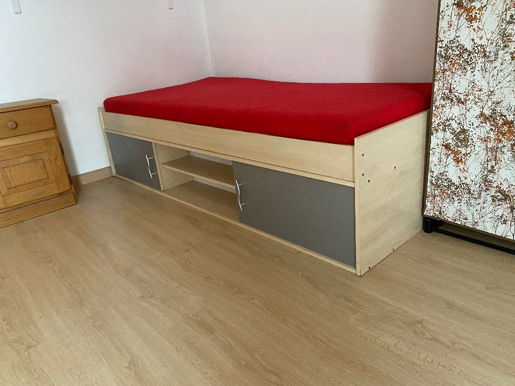 tienerbed, Huis en Inrichting, Slaapkamer | Bedden, Ophalen, 100 cm, Eenpersoons, Zo goed als nieuw