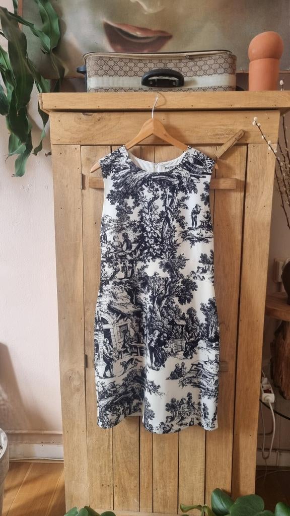 Essentiel Antwerp Toile de Jouy Jurk Zwart/Wit, Kleding | Dames, Jurken, Zwart, Ophalen of Verzenden, Zo goed als nieuw, Essentiel Antwerp