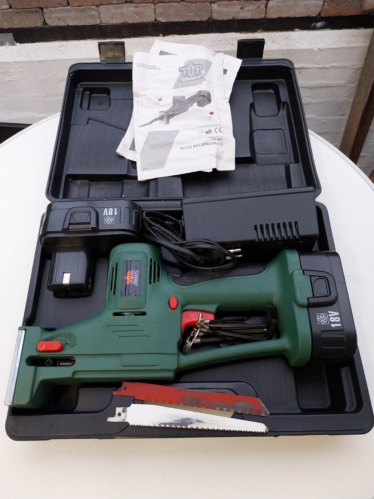 Top Craft 18V Accu Reciprozaag met 2 accu's en koffer, Doe-het-zelf en Verbouw, Ophalen, Gebruikt, Reciprozaag, Top Craft