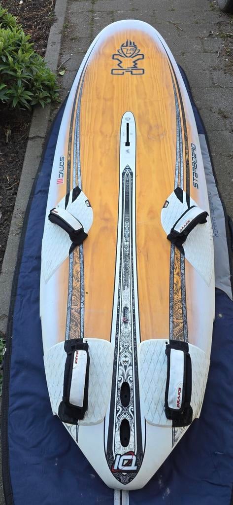 Starboard isonic 111L , giek, neilpryde MXT, gearbag en vin, Watersport en Boten, Windsurfen, Ophalen