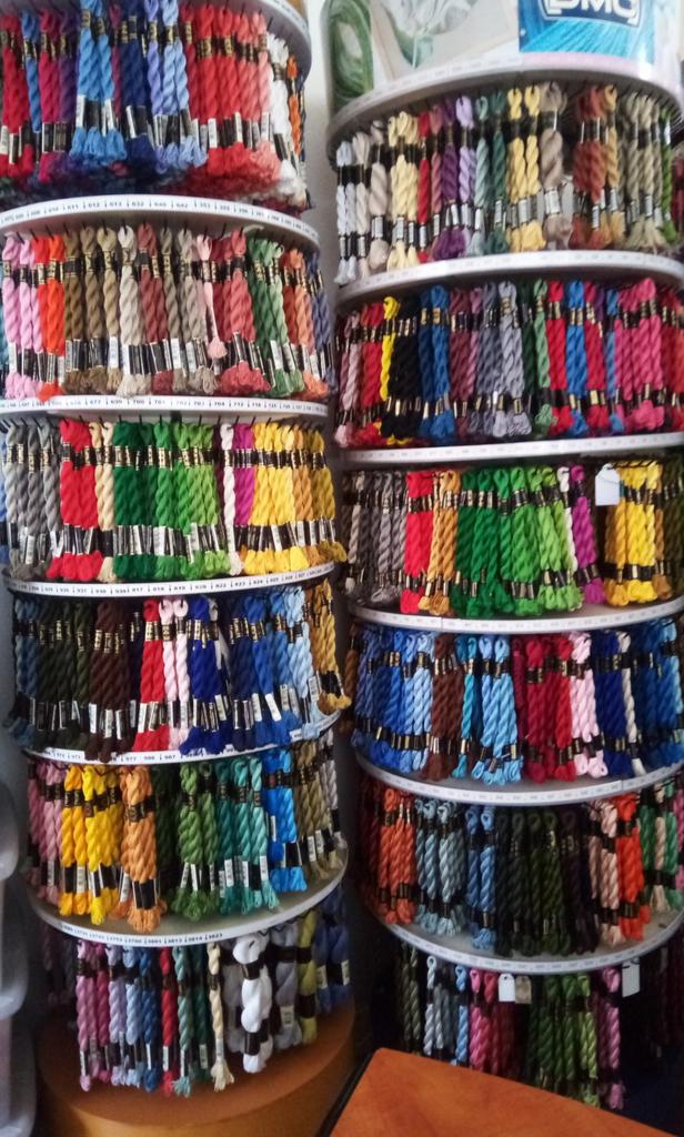 Dmc Perlé 5 borduurgaren/borduurzijde met barcode,geen splij, Hobby en Vrije tijd, Borduren en Borduurmachines, Nieuw, Borduurgaren of Zijde