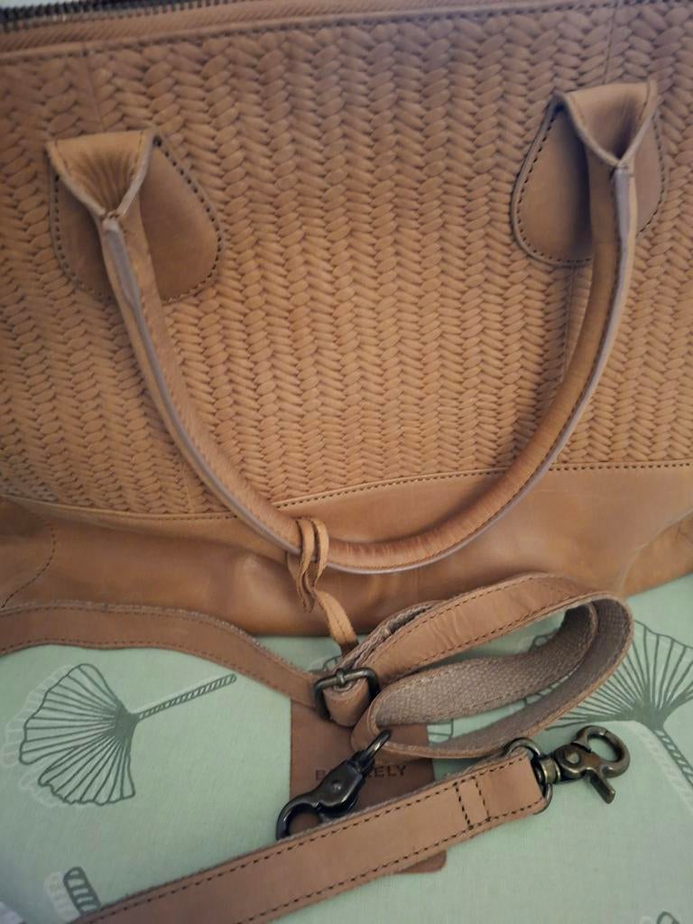 Tas BURKELY ECHT LEER NIEUW bruin ?? Koste 150 euro nu 90, Ophalen, Nieuw, Bruin, Leer