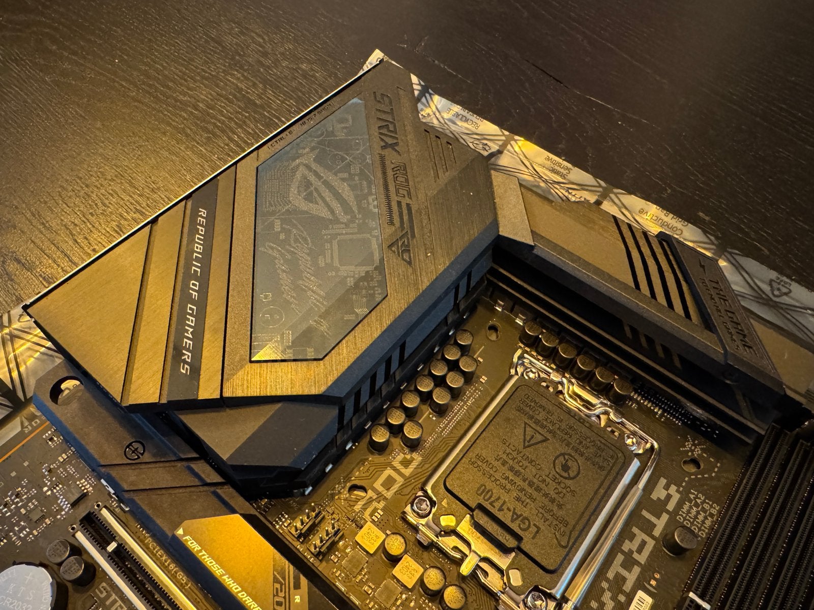 Asus strix Z790-H moederbord, Computers en Software, Ophalen, Zo goed als nieuw, Intel, DDR5