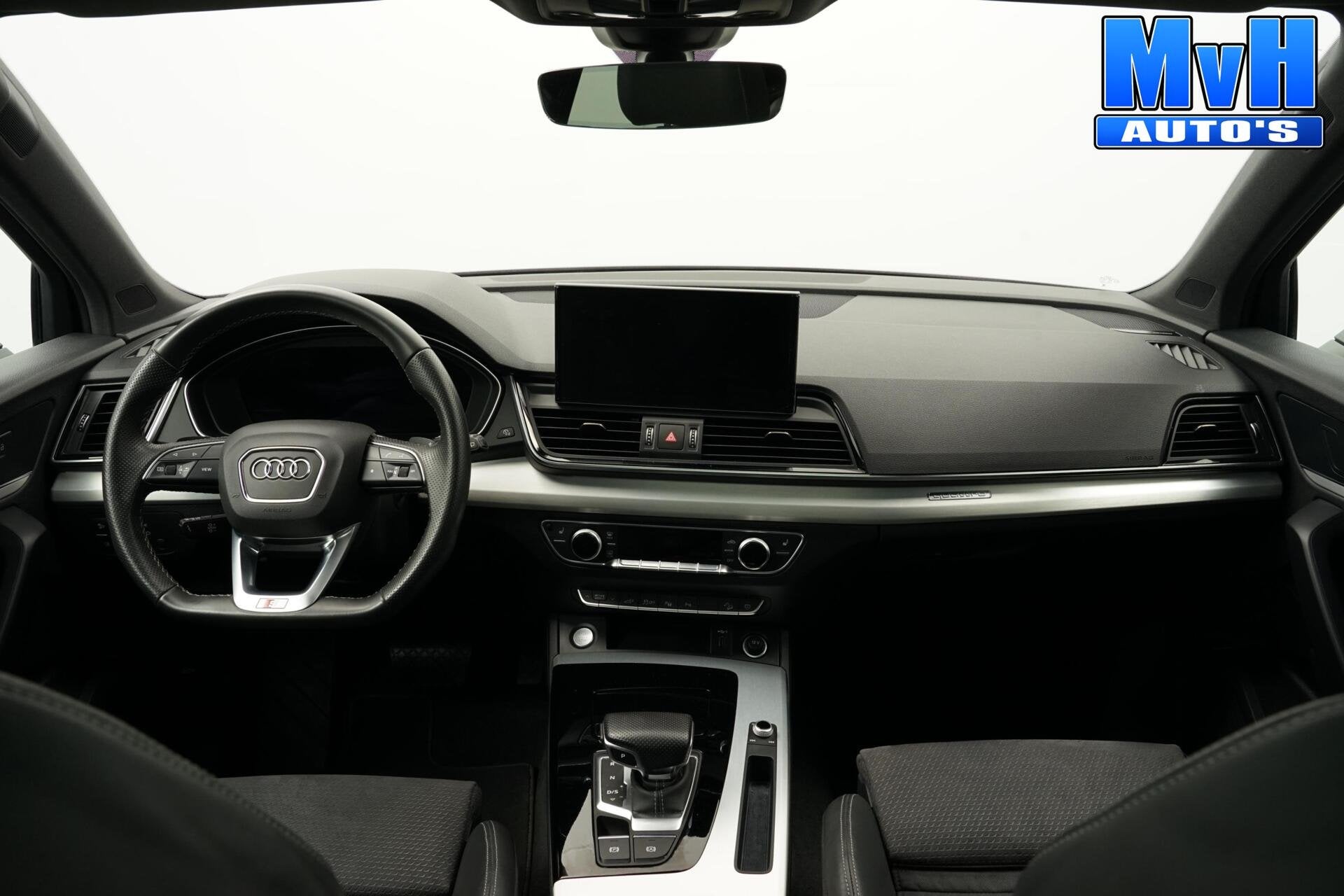 Audi Q5 50 TFSI e S Ed. PHEV|Quattro|PANO|B&O|360°CAM|MATRI, Automaat, Automatische klimaatregeling, 2005 kg, Gebruikt
