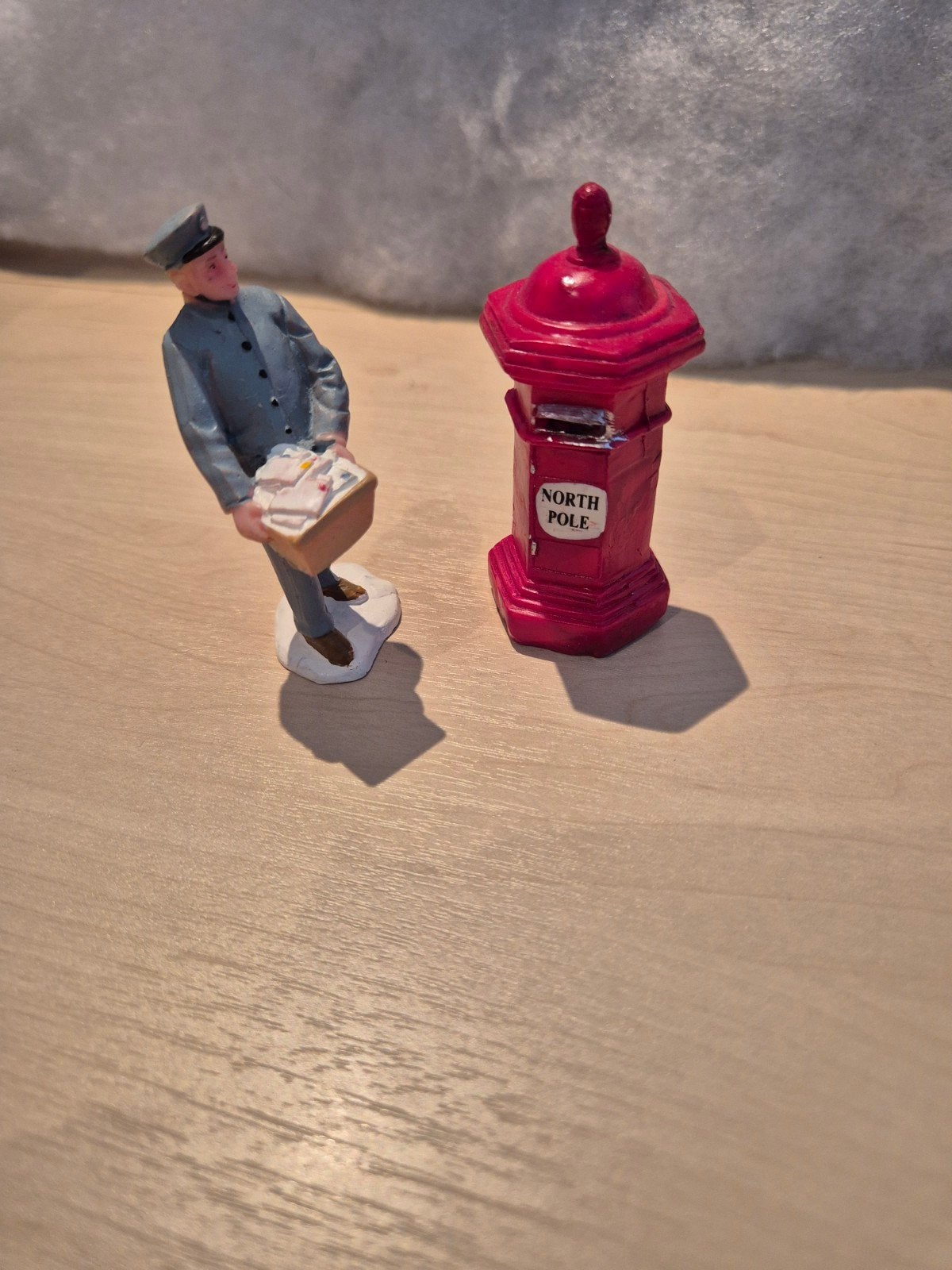 The Postman van Lemax, Ophalen