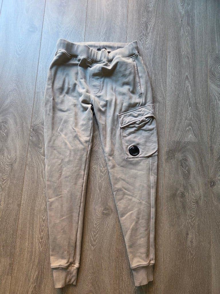 Cp company traingsbroek maat s nieuwstaat, Kleding | Heren, Overige maten, Ophalen of Verzenden, Zo goed als nieuw, Overige kleuren
