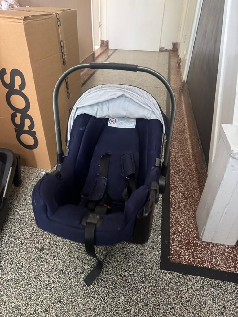 Maxi-Cosi autostoel - Donkerblauw met zonnekap, Ophalen of Verzenden, Zo goed als nieuw, Maxi-Cosi, Zonnekap