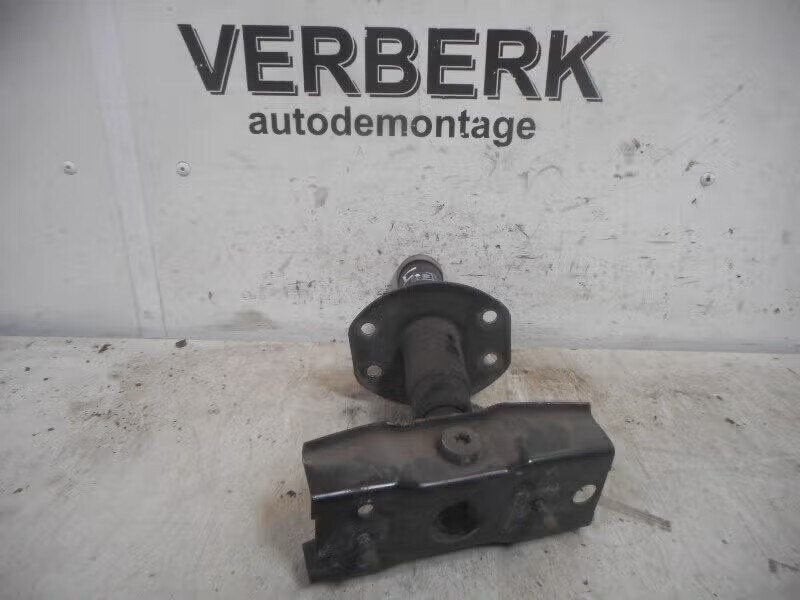 BUMPER SCHOKDEMPER VOOR 3 serie (E36 / 4) (51.11-8119257), Auto-onderdelen, Gebruikt, Ophalen of Verzenden, Petuelring 130 80809 München, DE