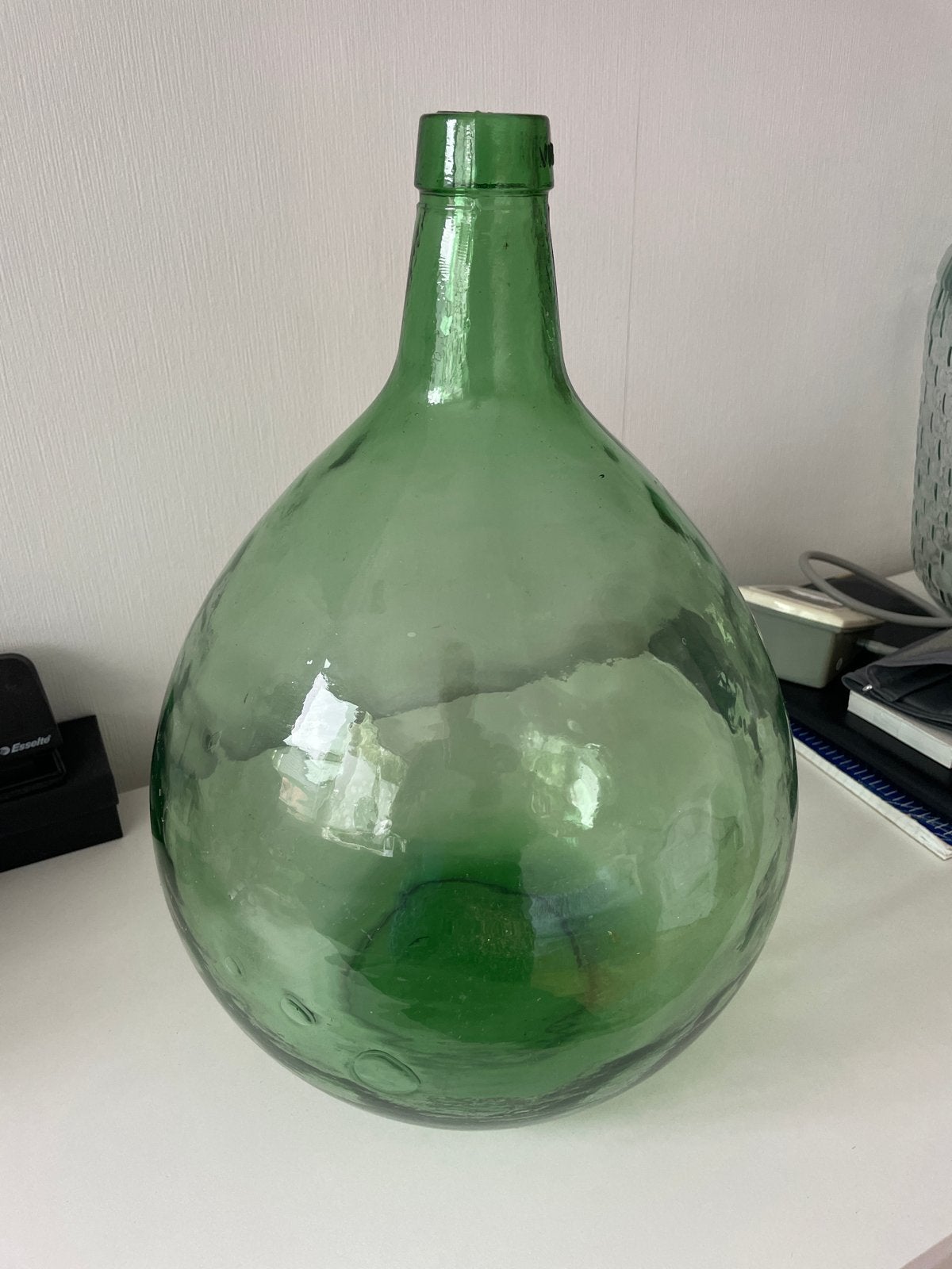 Grote groene glazen fles - viresa, Ophalen of Verzenden