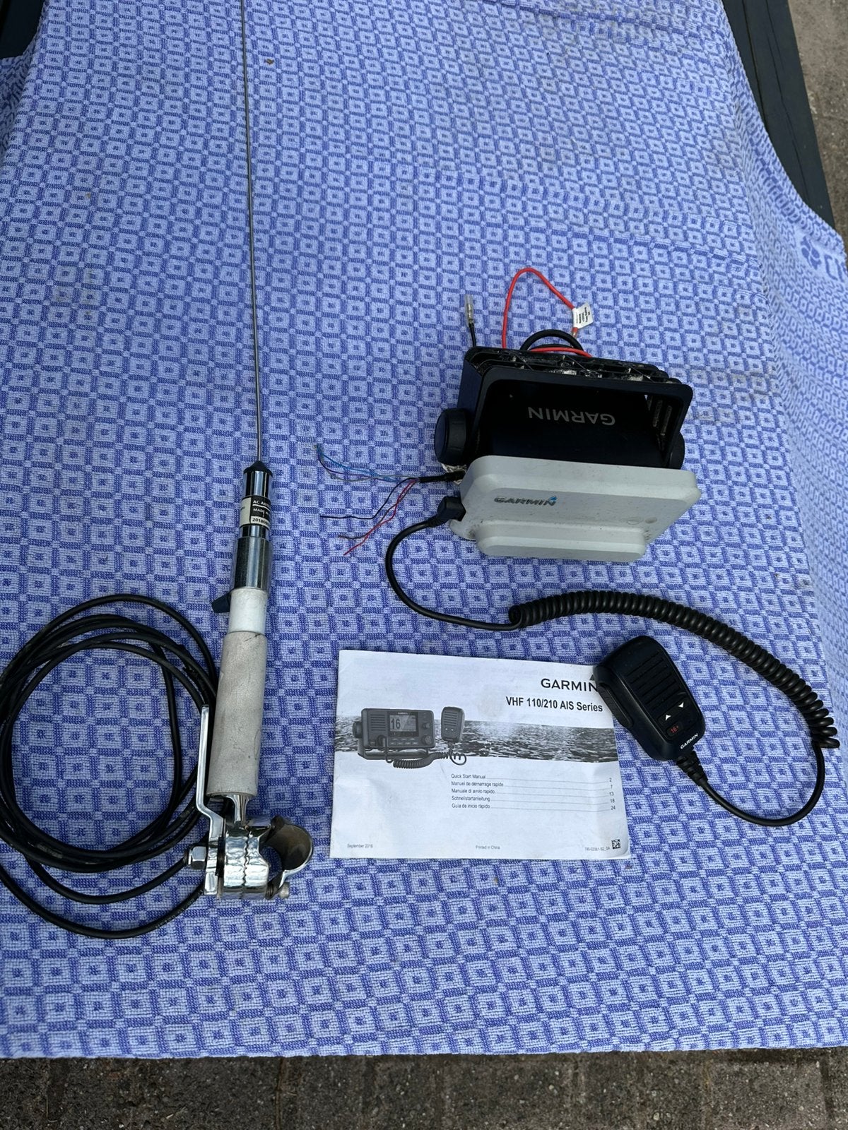 GARMIN MARIFOON  + AIS TRACKER   EM- TRACK b923, Ophalen, Zo goed als nieuw, Motor en Techniek