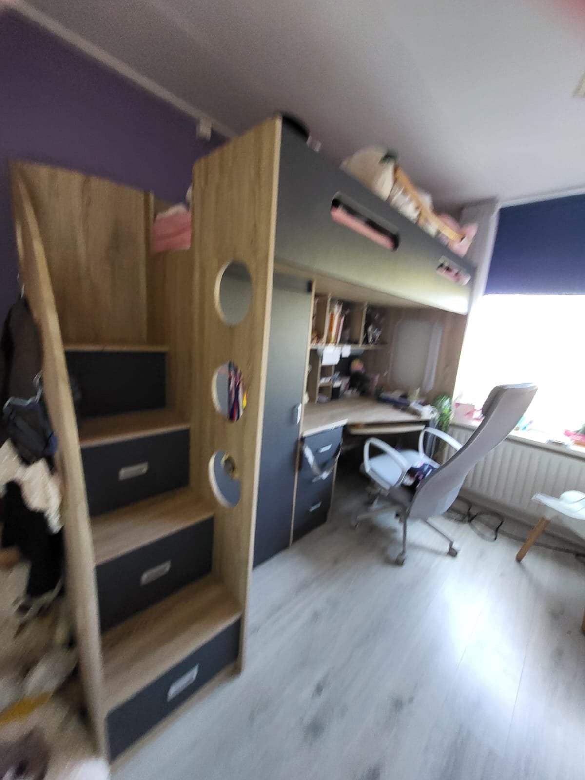 Hoogslaper “Lolo” 90x200, met bureau en kast, Ophalen, Zo goed als nieuw, Hoogslaper