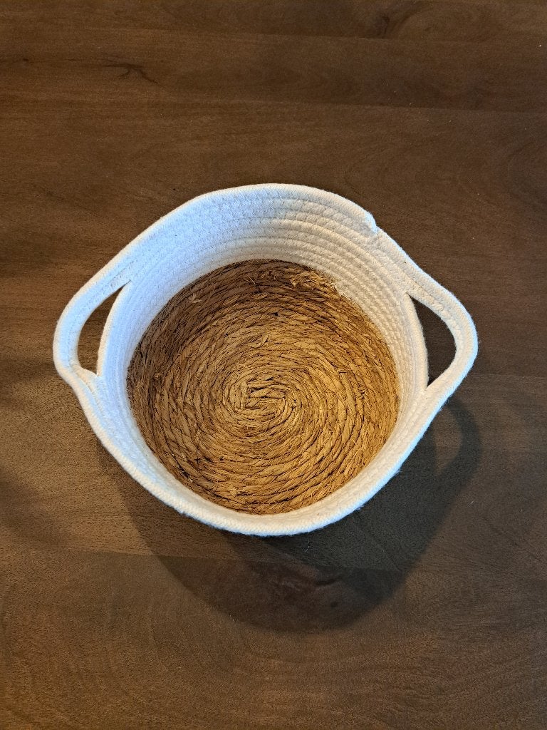 Prachtige decoratieve mand van zeegras en katoen. Nieuw!, Overige materialen, Gevlochten, Mand, Rond