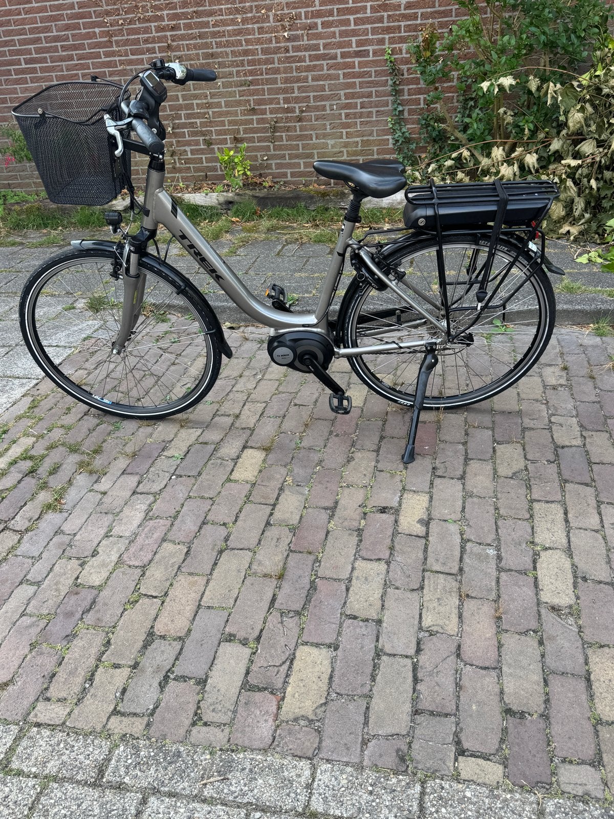Trek elektrische damesfiets, Gebruikt, 51 tot 55 cm, 50 km per accu of meer, Ophalen