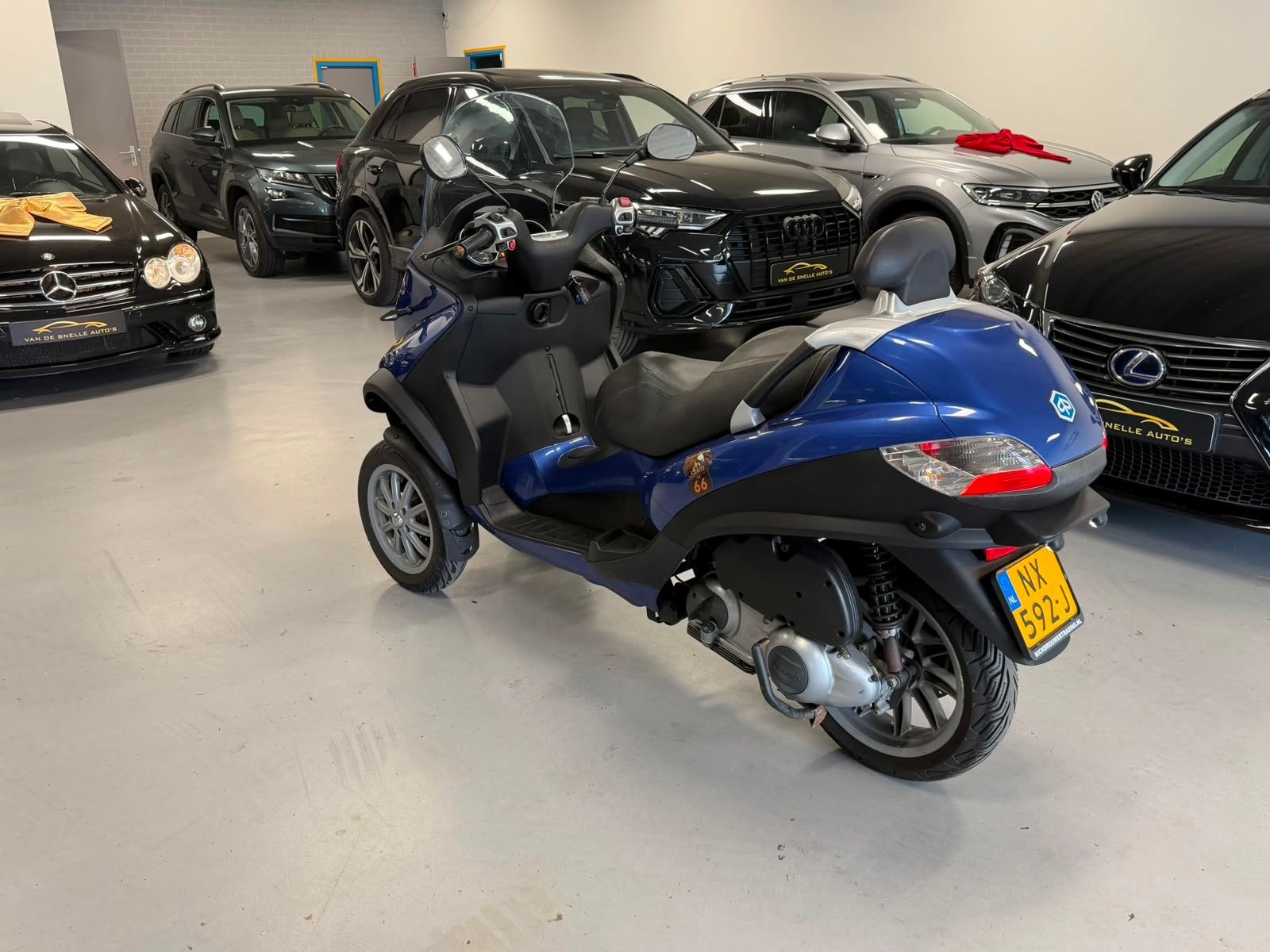 Piaggio Scooter 250 LT MP3 AUTORIJBEWIJS, Motoren, Motoren | Piaggio, Scooter, Bedrijf, ABS, 244 cc